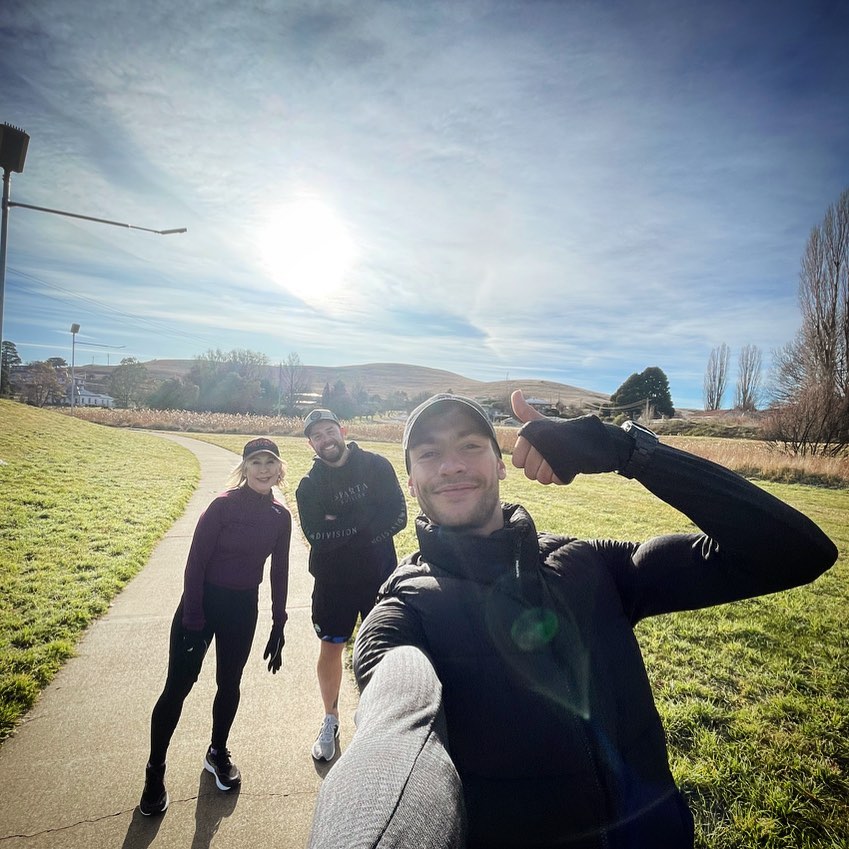 Hybrid coaching on the go